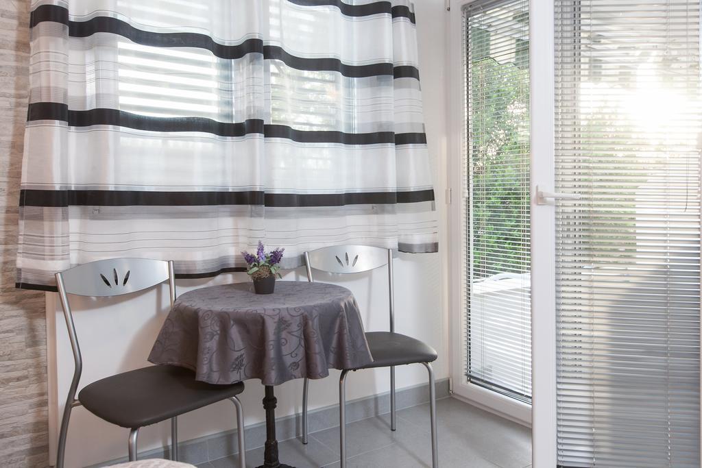 Apartments Smiljka Tucepi Room photo